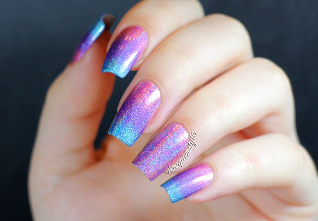 Gradient Sparkle over a Pinkish-Bluish Tone