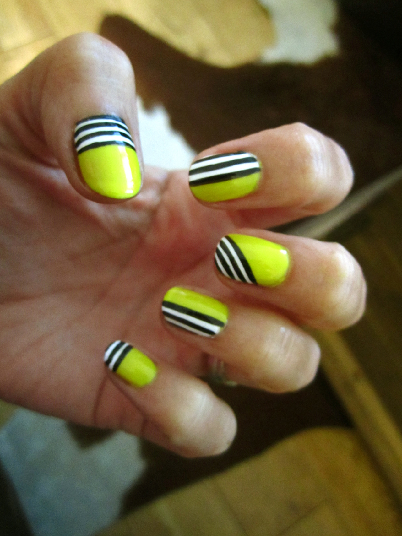 Non-Symmetrical Design with Straight Lines