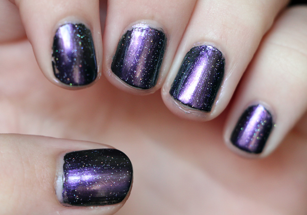 Purple Glossy Design for Pampered Fingers